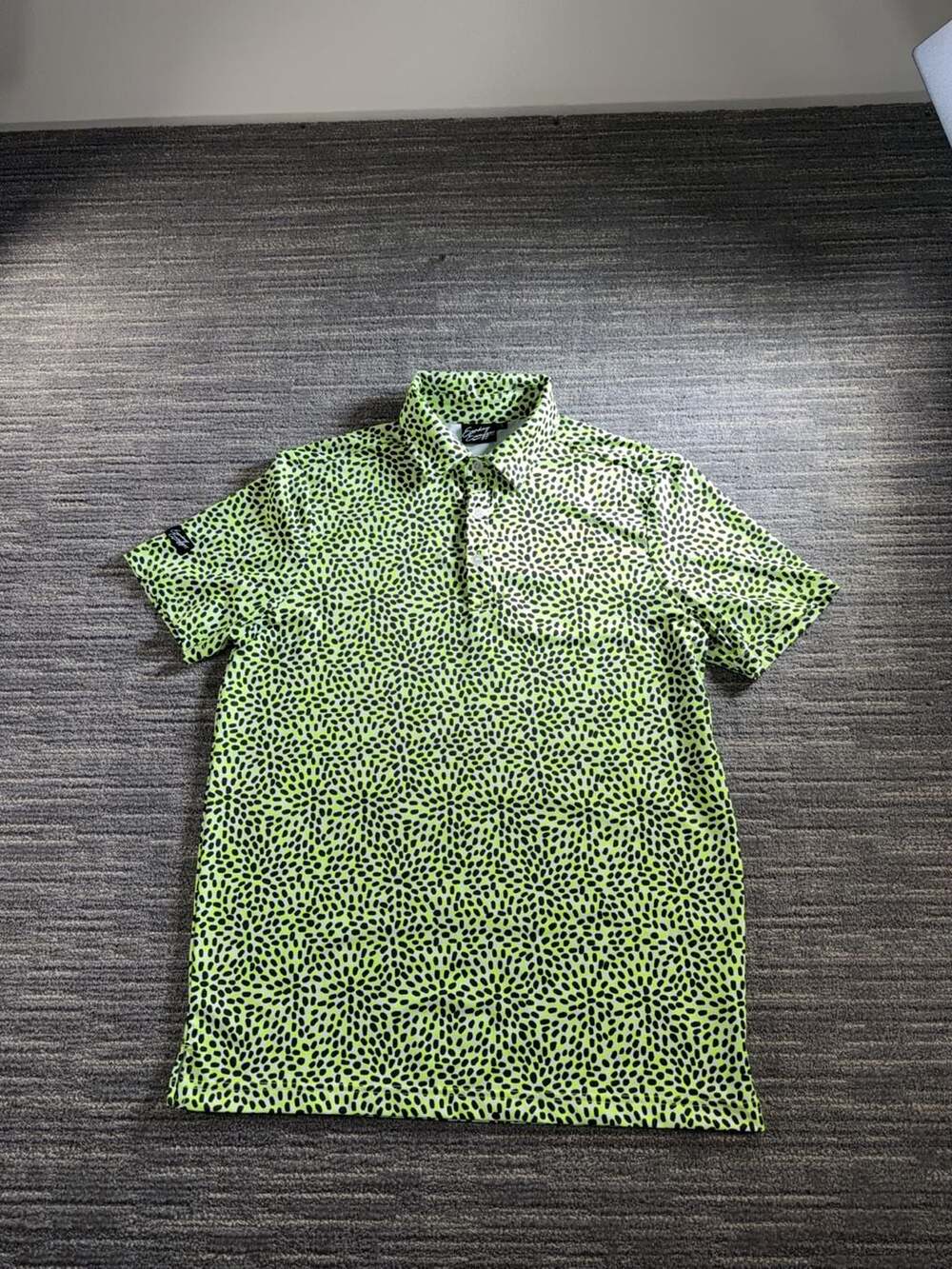 Sunday Swagger Neon Green and Black Spotted Performance Polo Shirt Size S